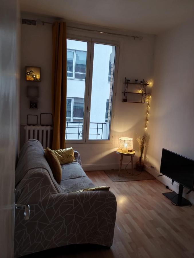 Parisian Vibes A Clichy Apartment Екстериор снимка